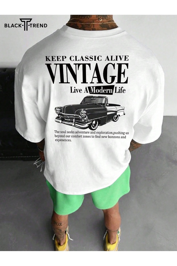 Oversize Cut Short Sleeve Printed T-Shirt