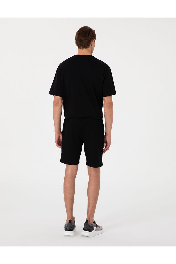 Siyah Regular Fit Örme Şort 50310107-VR046 - 4