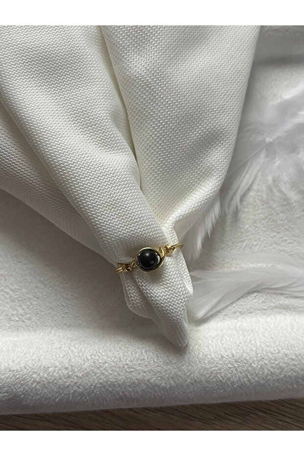 Minimal Shungite Stone Gold Color Wire Ring