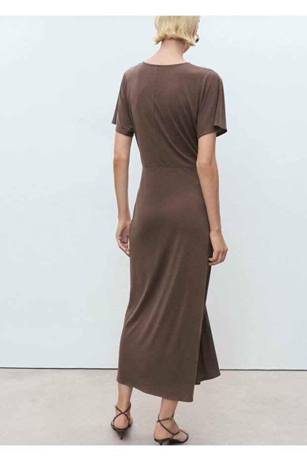 Büzgülü V yaka elbise - 4