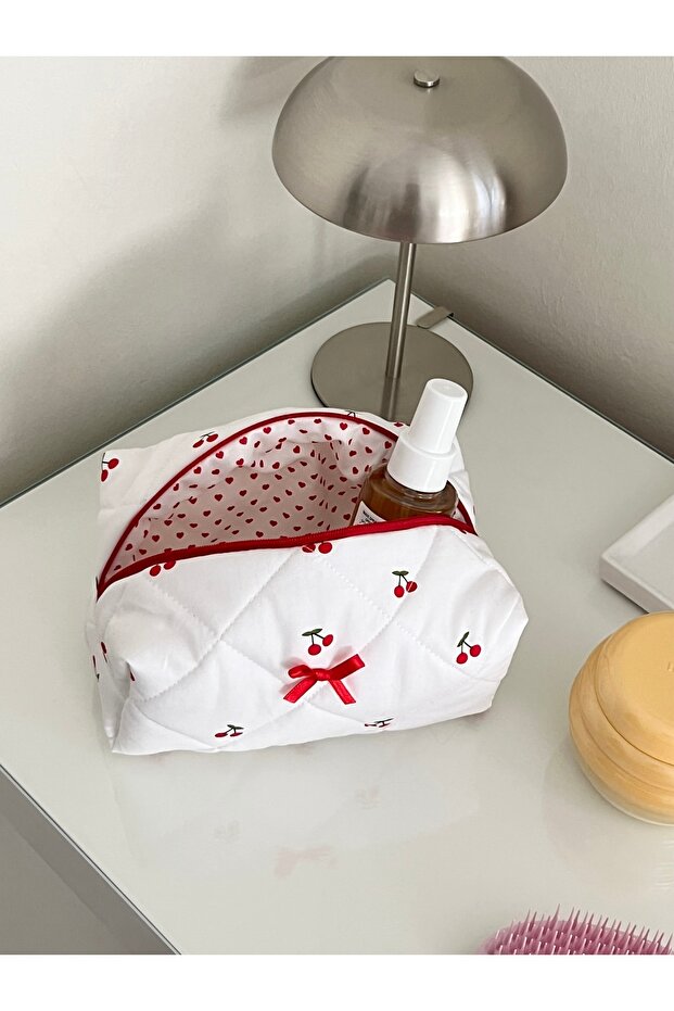 حقيبة مكياج منقوشة بالكرز مقاس متوسط - 2