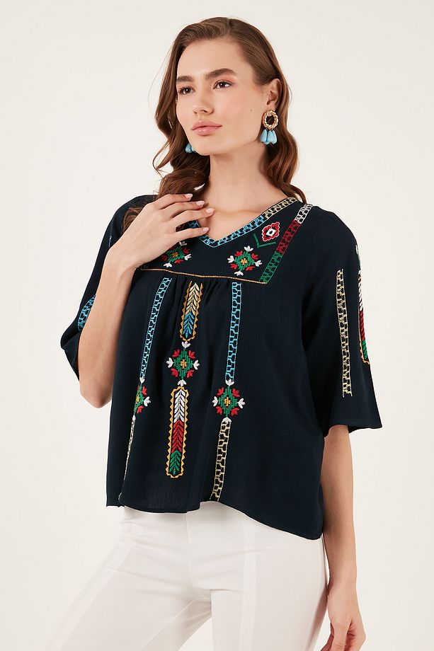 Pamuklu Regular Fit Nakış Işlemeli Bluz Bluz 611bz0247 - 6