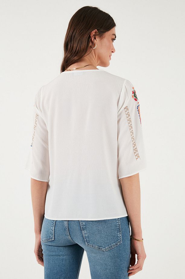 Pamuklu Regular Fit Nakış Işlemeli Bluz Bluz 611bz0247 - 8