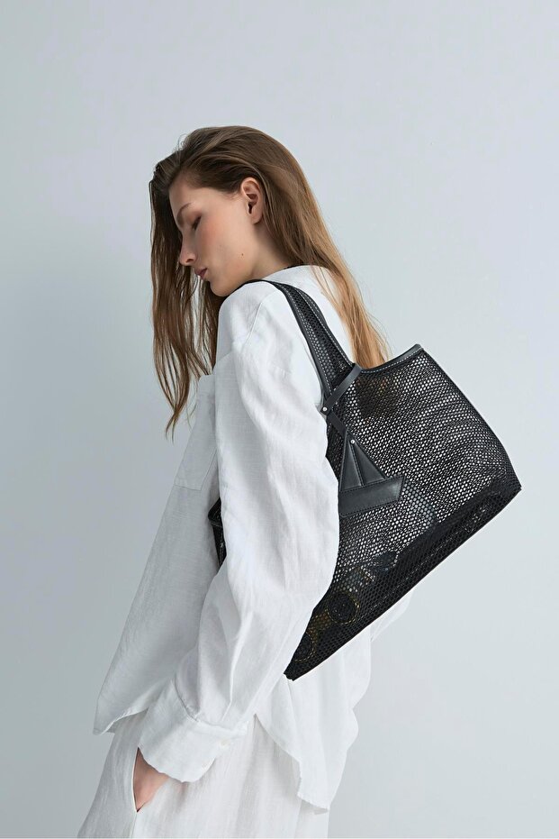 Siyah Ship Charm - 3