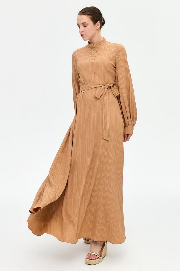 Kolye Detaylı Kloş Elbise Camel - 4
