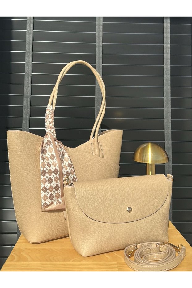Kriste Bell Women's Shoulder Bag