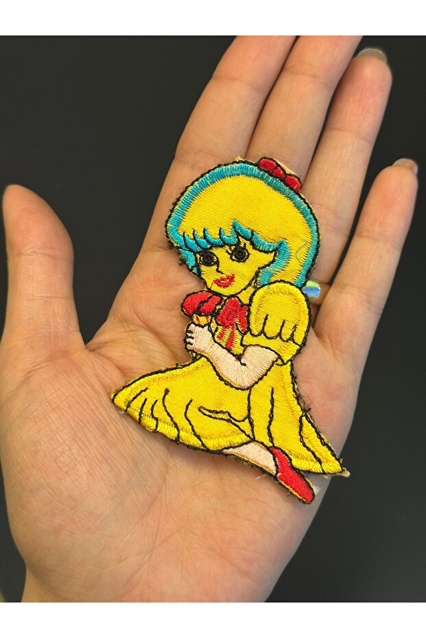 8X5 cm Iron-On Yellow Girl Badge