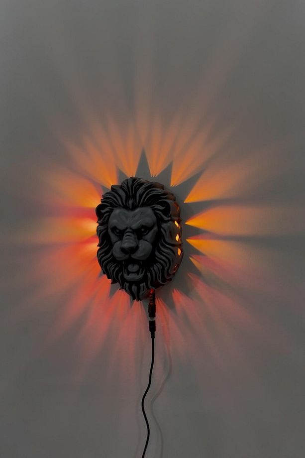 Realistik Aslan Figürlü Duvar Aplik LED Gece Lambası (Adaptörlü, Çift Renk) - 3