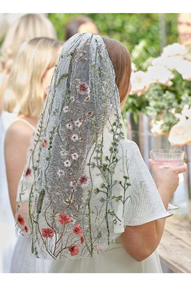 Floral Embroidered Veil
