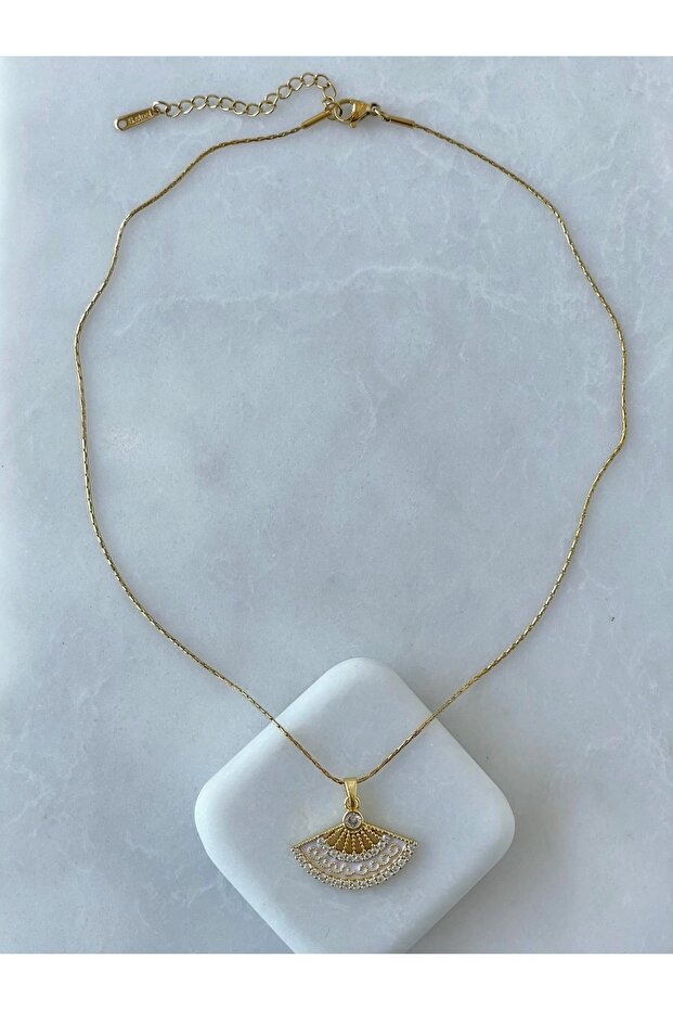 Fan Model Women's Colorful Necklace