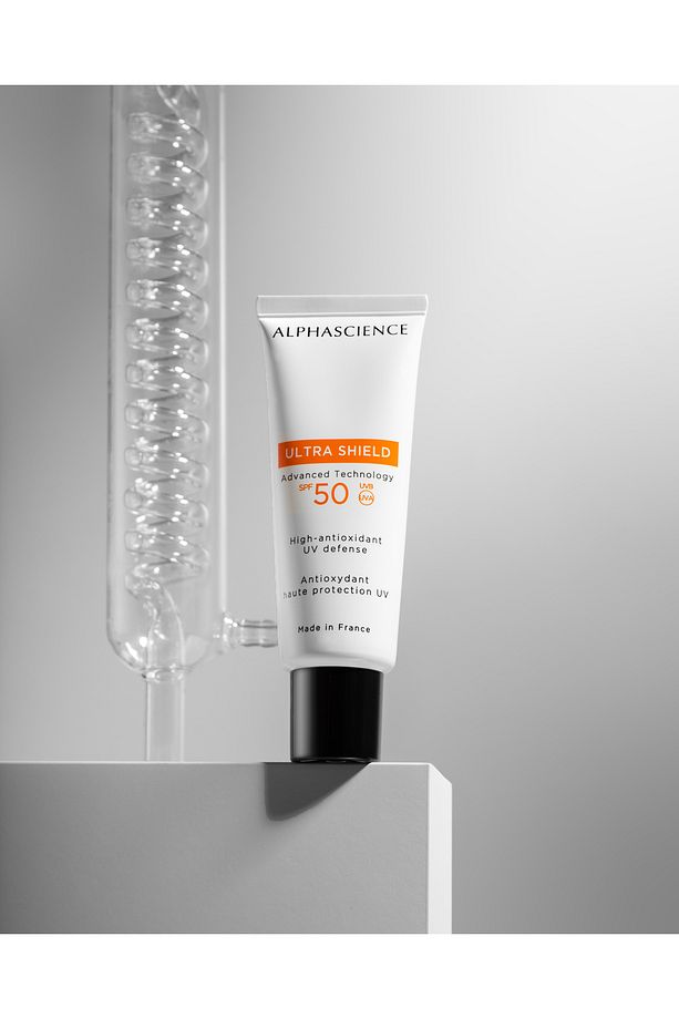 Ultra Shield Spf 50, Uva 20, Pa Suya Dayanıklı Geniş Spektrumlu Güneş Koruyucu - 5