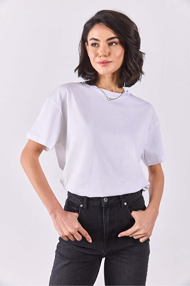 Bisiklet Yaka Oversize Rahat Kalıp Basic Tişört - BEYAZ - 1