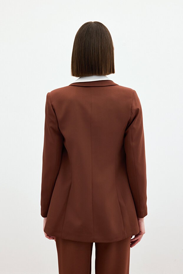 سترة كلاسيكية ذات ياقة أحادية اللون - 7