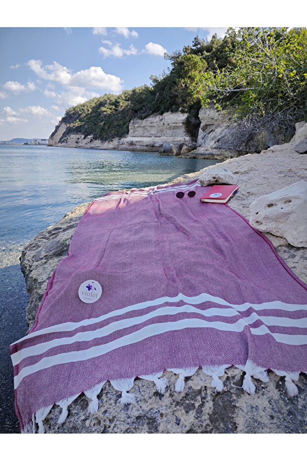 Loincloth-Shawl Luxury and Lightweight Design High Water Absorbency, Soft Texture Burgundy Color