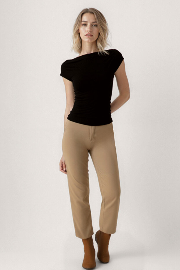 Kayık Yaka Bluz - 2