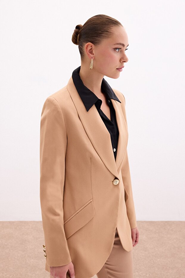 جاكيت طويل بتفاصيل أزرار - جملي - 1