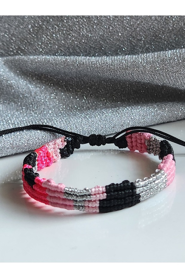 Macrame Pattern Bracelet - 1