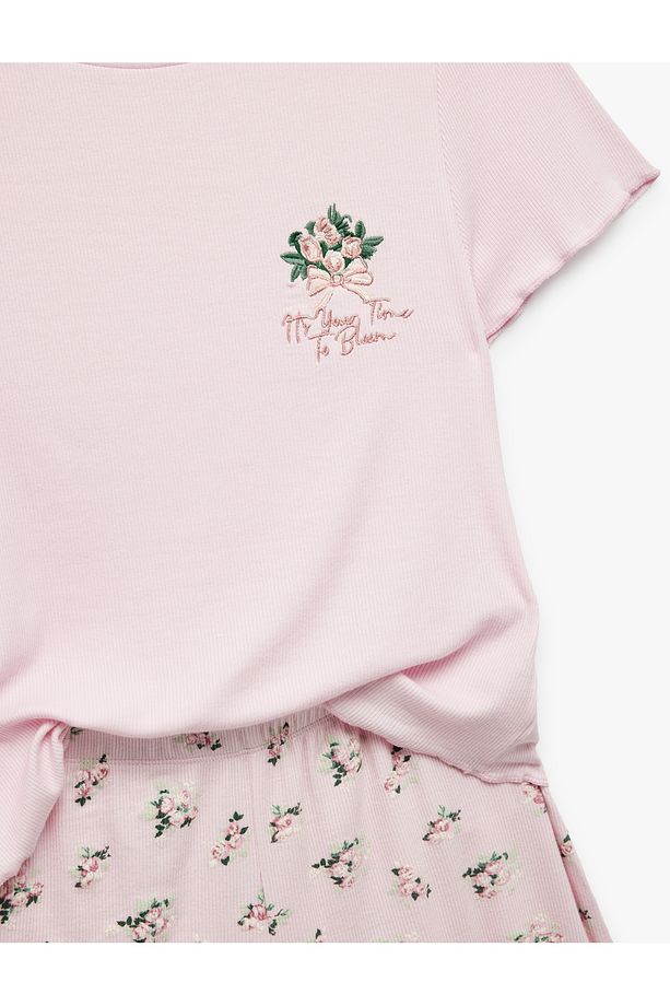 Viskon Kumaş Bisiklet Yaka Kısa Kollu Çiçekli Şortlu Pijama Takımı - 6