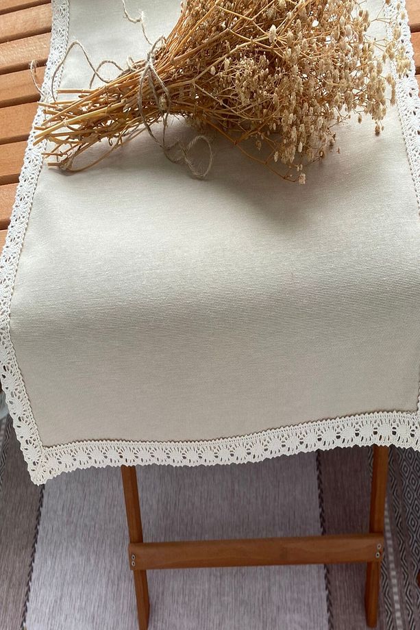 Bej Vintage Dantel Detaylı Duck Keten Runner, Leke Tutmaz, Su Itici Özellik 40*110 - 2