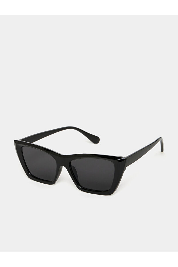 نظارات شمسية بحافة مدببة - 1