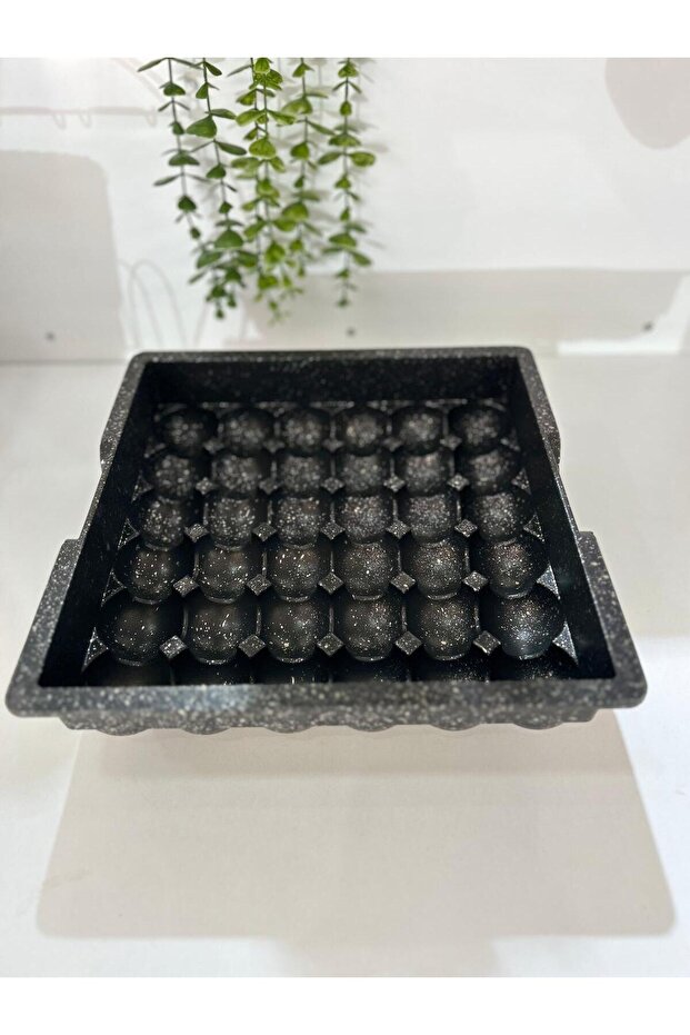 Snowball Casting Cake Mold - 2