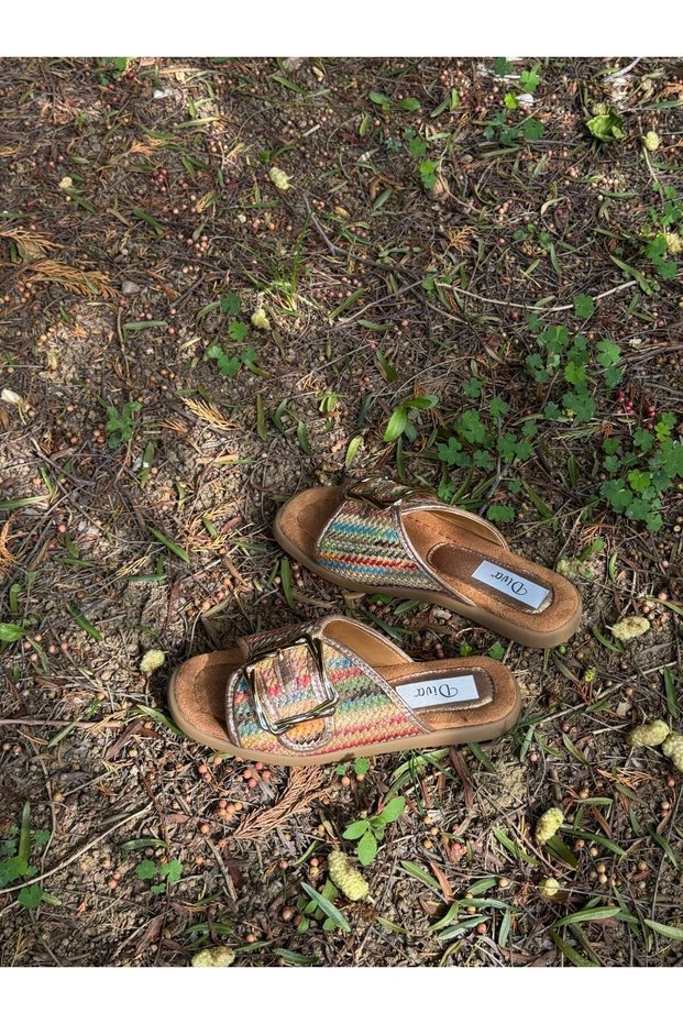 Straw Multi Buckle Women's Daily Slippers