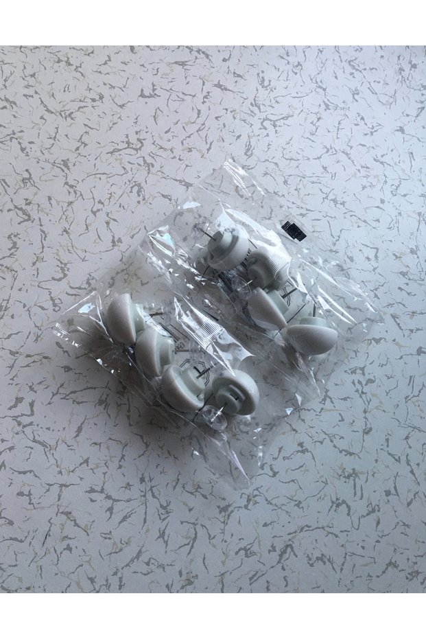 8-Piece Mushroom Shaped Small Size Quilt, Case Fixing Needle - White Color