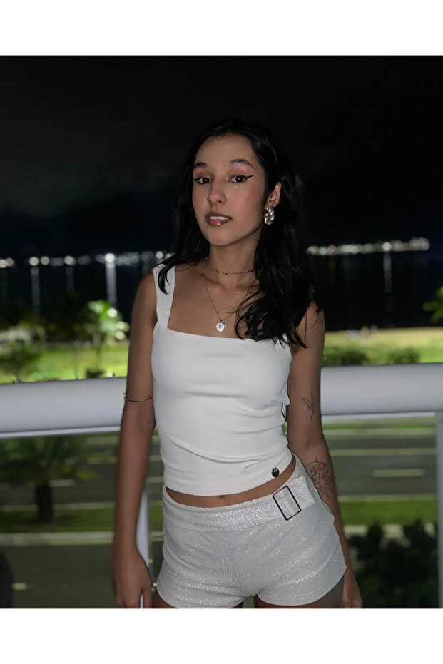 بلوزة ذات رقبة منخفضة مع ربطة عنق خلفية - 4