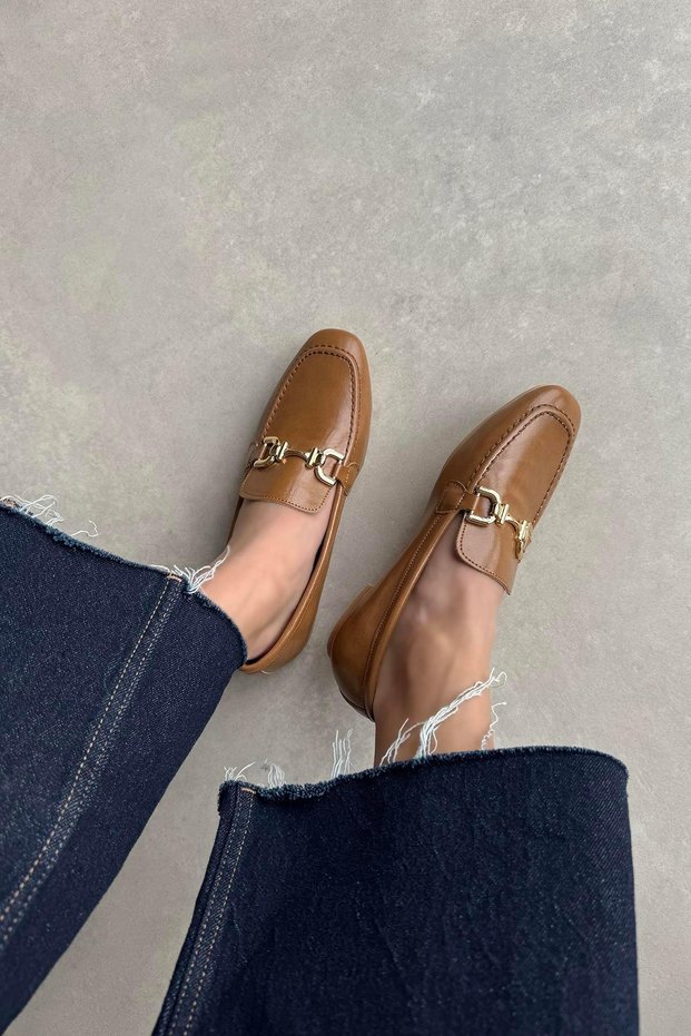 Tilda Buckle Loafer Women's Shoes Camel