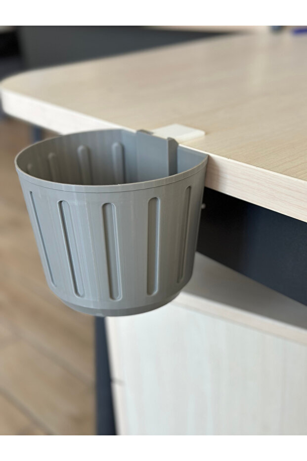 Decorative Simple Usable Table Trash. - 7