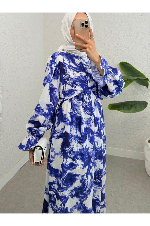 Yarım Düğmeli Beli Bağcıklı Desenli Elbise -Saks - 5
