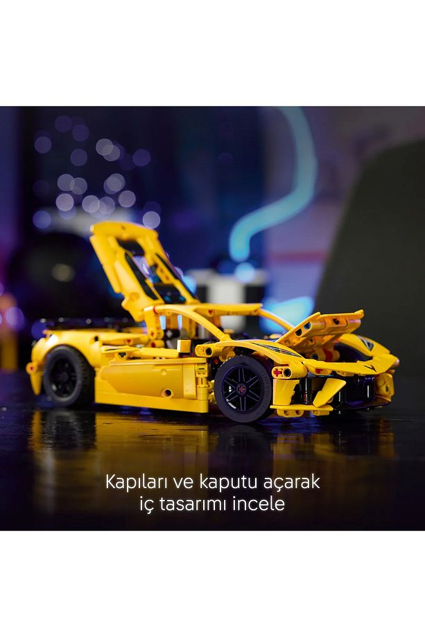 ® Technic Chevrolet Corvette Stingray 42205 - 9+ Oyuncak Model Yapım Seti (732 Parça) - 9