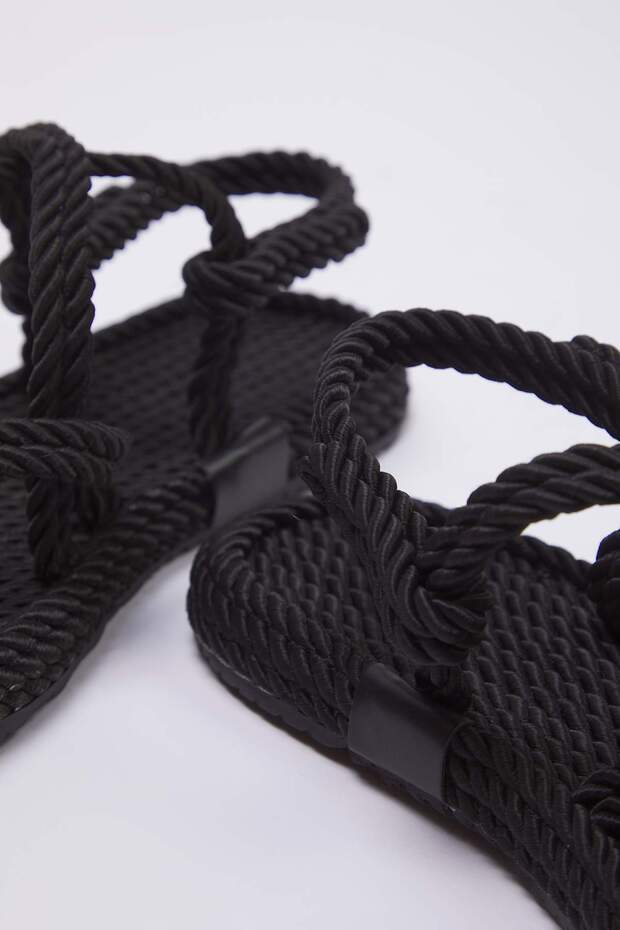 Siyah Çapraz Bantlı Halat İpli Kadın Hasır Sandalet TAKSS25SD00056 - 6