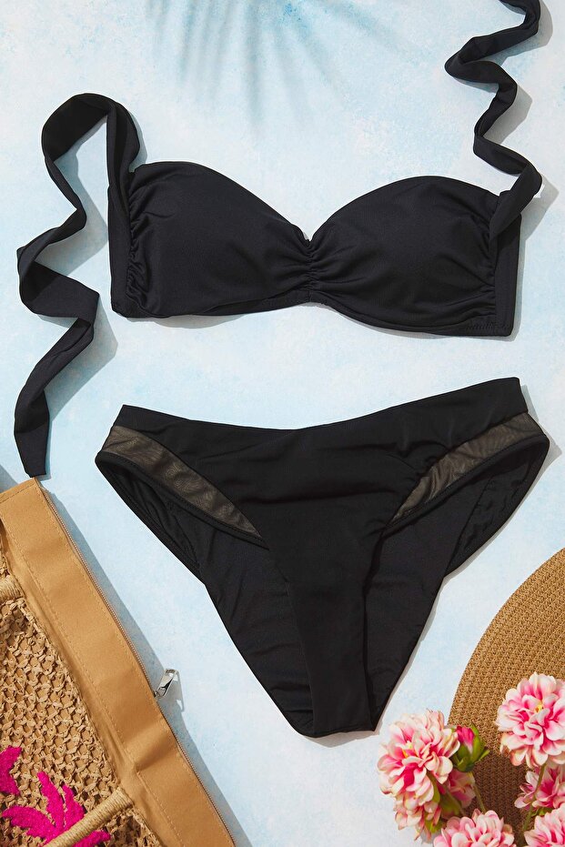 Siyah Büzgülü Bralette Kaplı Bikini Üstü TBESS24BU00146 - 1