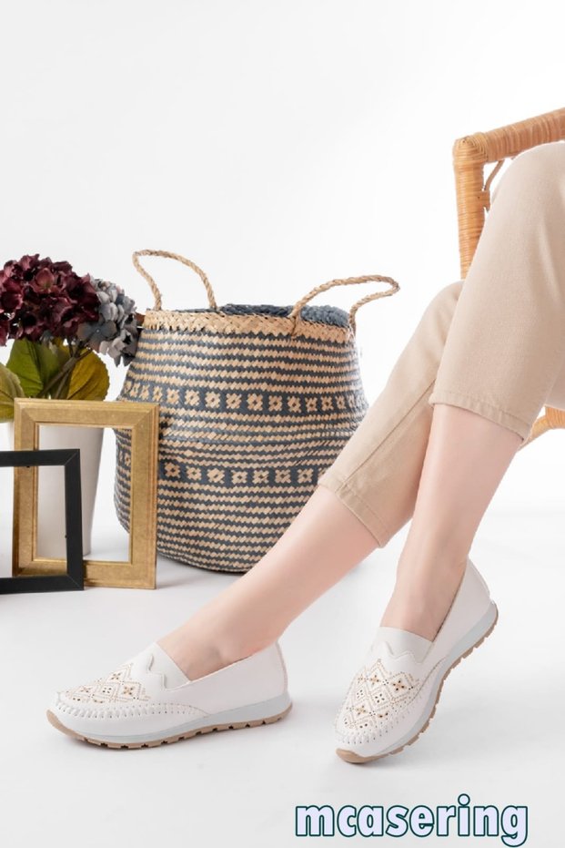 Mom Special Production Faux Leather Soft Lightweight Saddlery-Detailed Laser-Printed Comfortable Elastic Everyday Ballet Flats