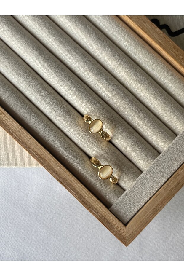 White Oval Stone Wing Ring - 1