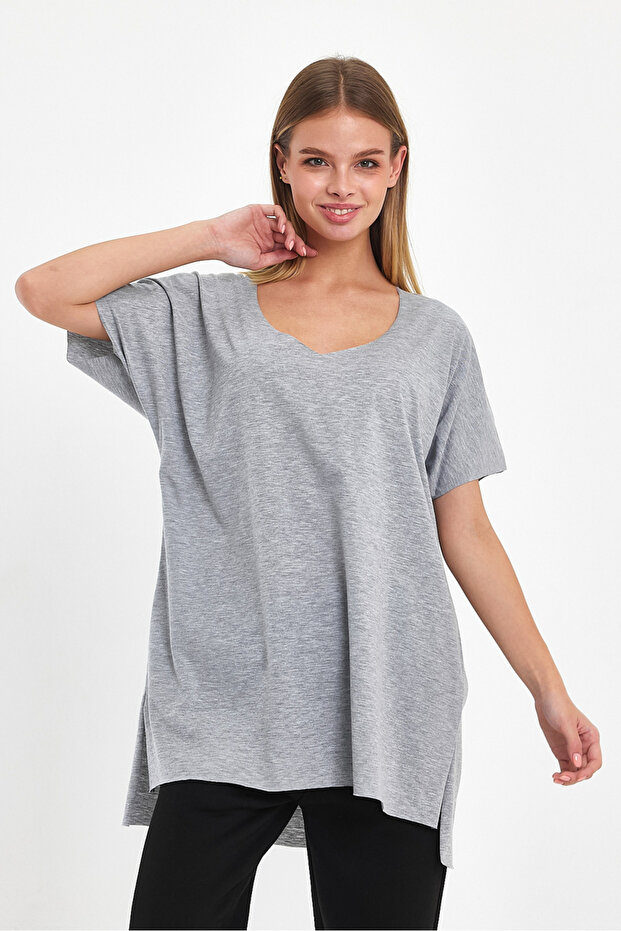 Kadın V Yaka Yırtmaçlı Oversize Basic Tişört - 5