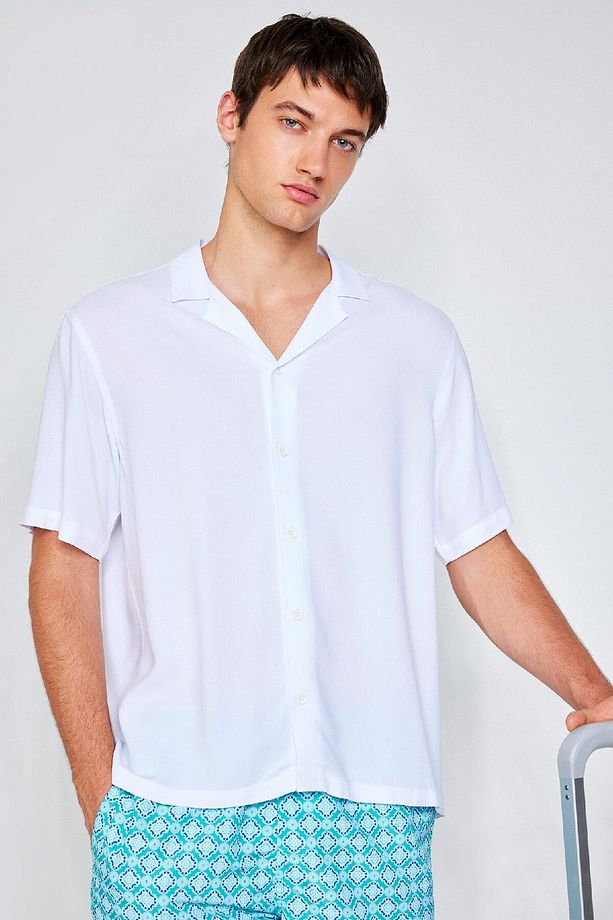 Regular Fit Yazlık Apaş Yaka Viskon Basic Düz Kısa Kollu Beyaz Gömlek C4735ax24sm - 1