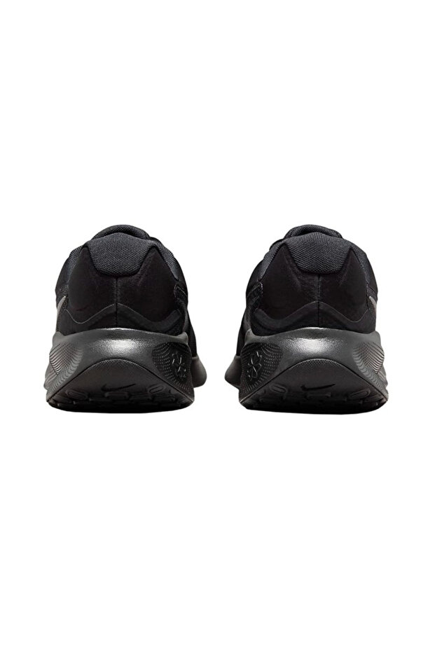 NIKE REVOLUTION 7 - 5