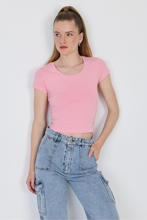 تي شيرت قصير أساسي برقبة دائرية باللون الوردي 9200M - 1