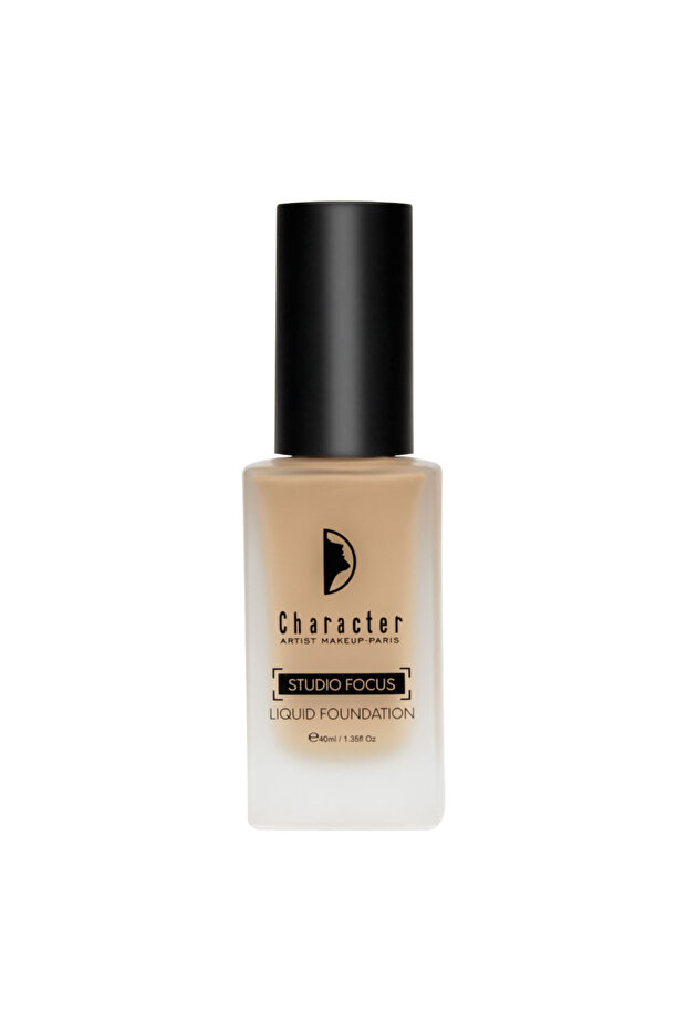 Studio Focus Liquid Foundation - 3