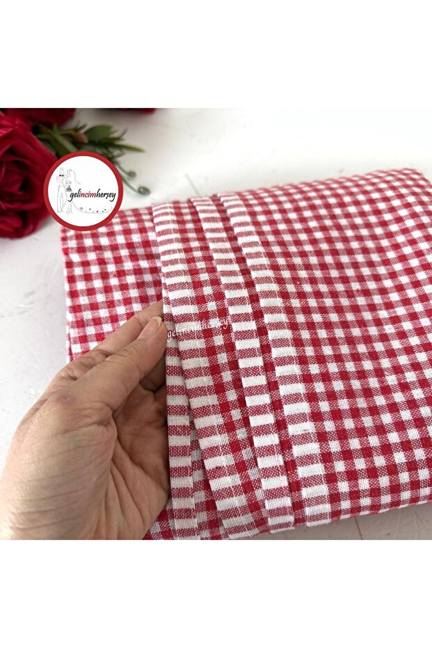 Gingham Tablecloth - 1