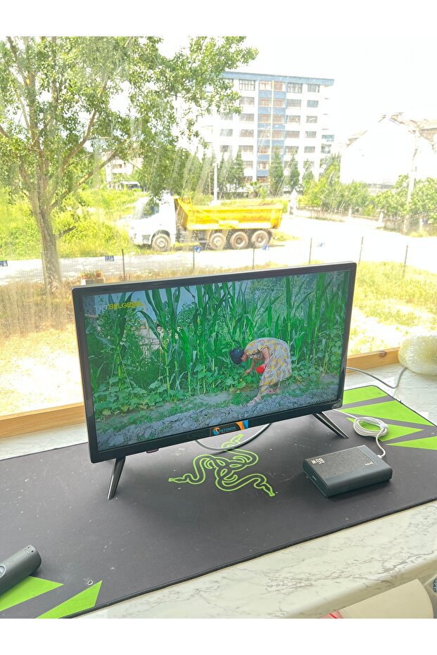 Type-c powered Tv - 3