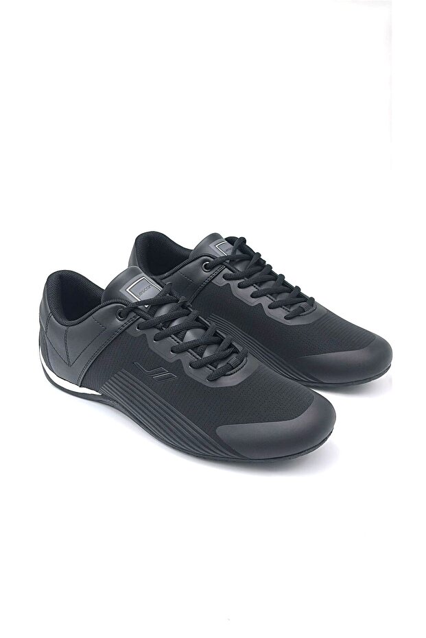 Chrome Unisex Sports Shoes Black