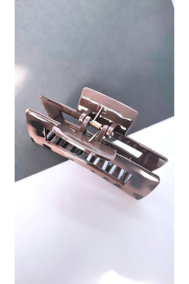 Women's Rectangular Leopard Pattern Latch Buckle - 4