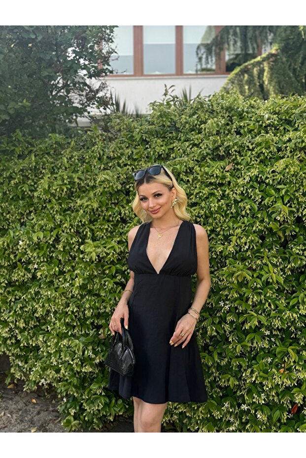 Siyah Askılı Volanlı Kısa Elbise - 3