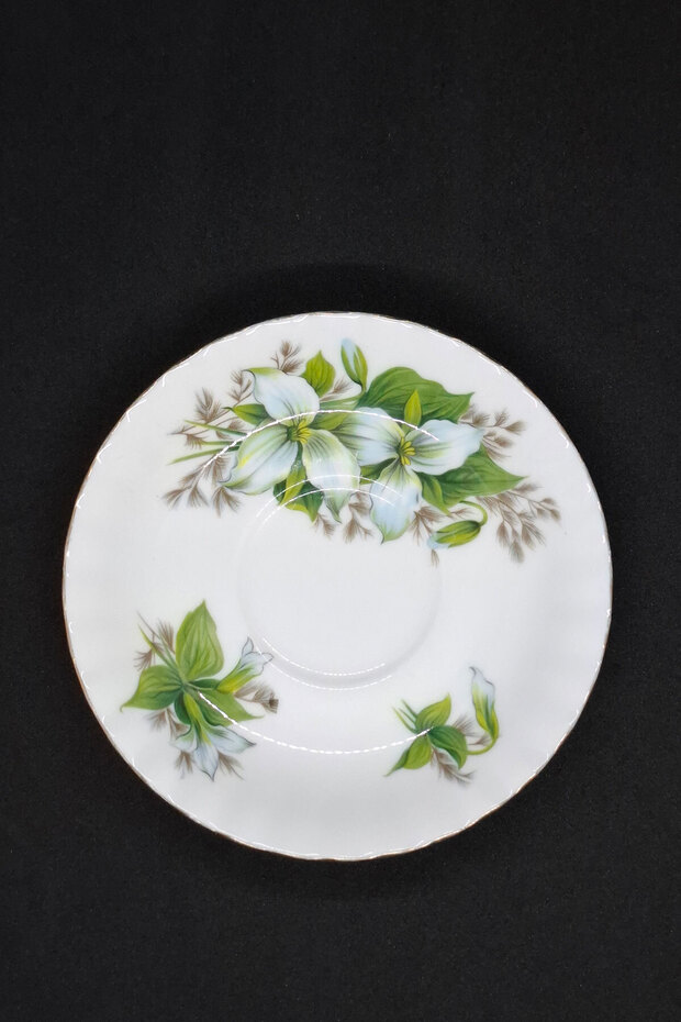 Trillium Bone China England Antique Cup Saucer 13.5 cm