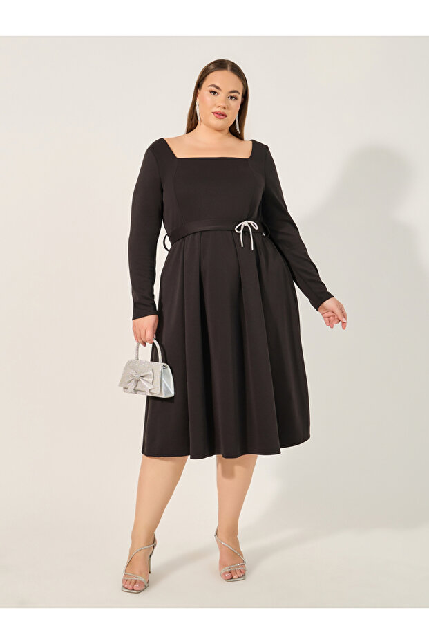 Plus Size Embellished Bow Detail Pleated A-Line Midi Dress
