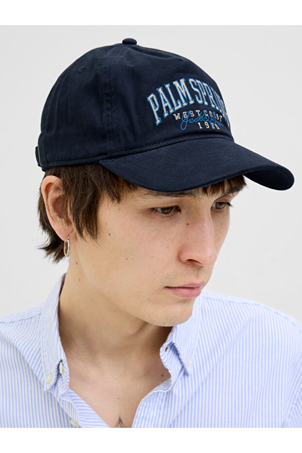 قبعة بشعار مطرز - 2