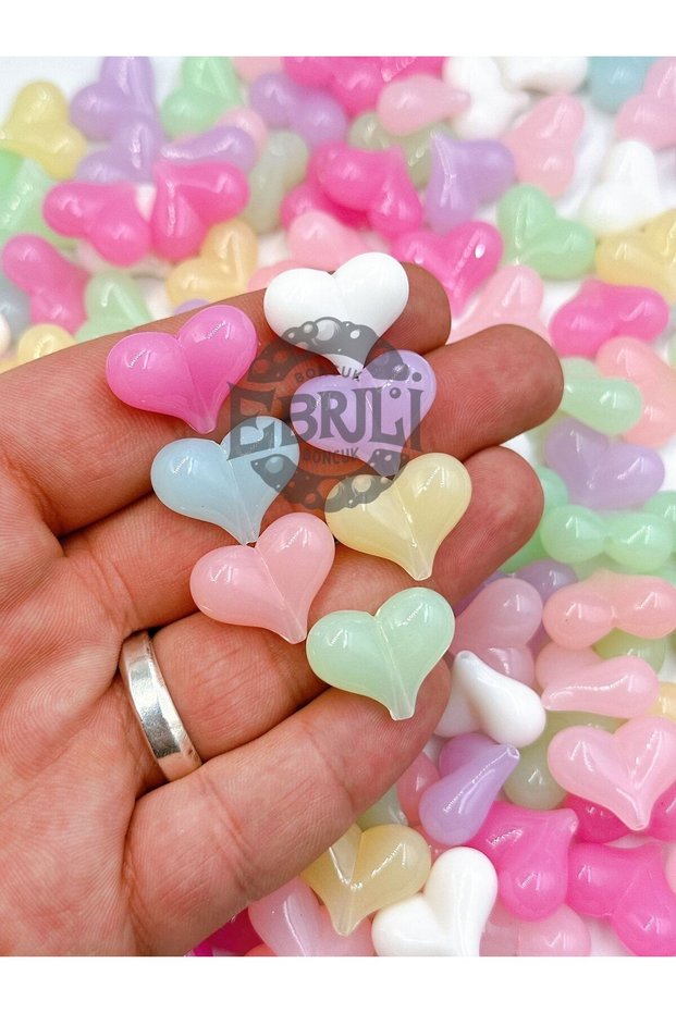 Soft Colorful Heart Acrylic Marbled Beads Jewelry Accessory (25 Pieces)